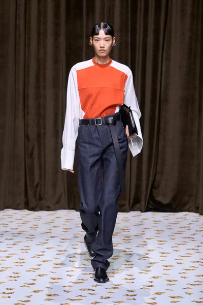 Look 51
